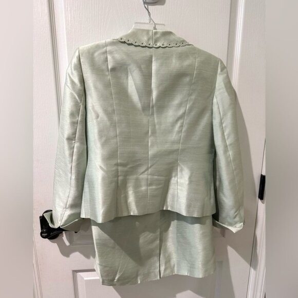 Le Suit Key Lime Green Suit Blazer Jacket and Pencil Skirt Set - Picture 8 of 14